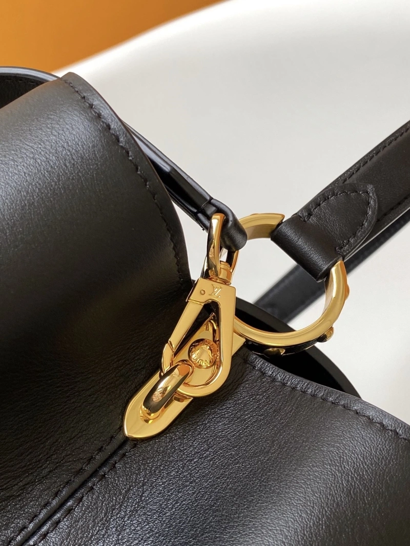 LV Capucines Bags 4233A-0834