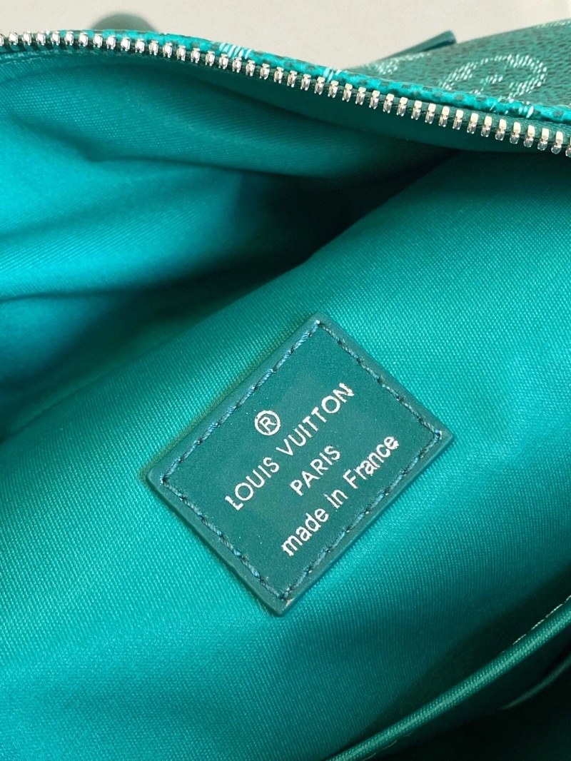 LV Backpacks 4233A-0871