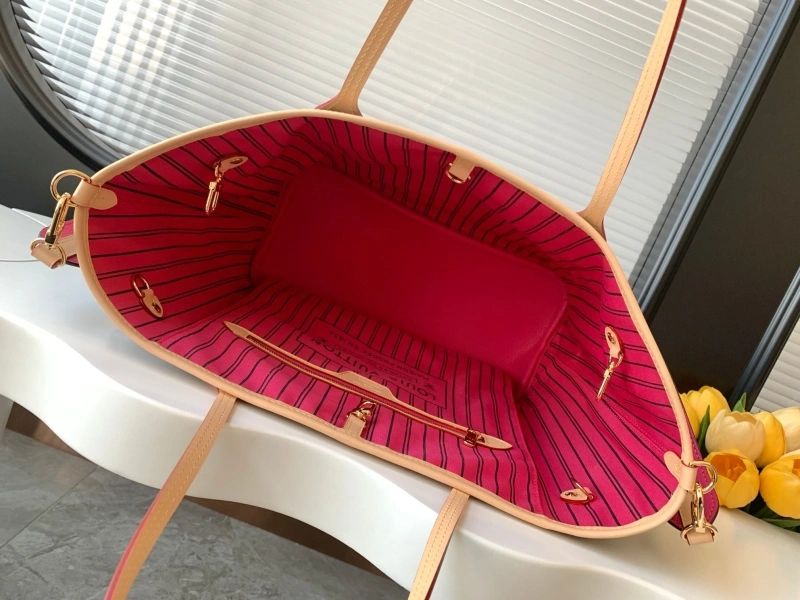 LV Shopping Bags 4233A-0925