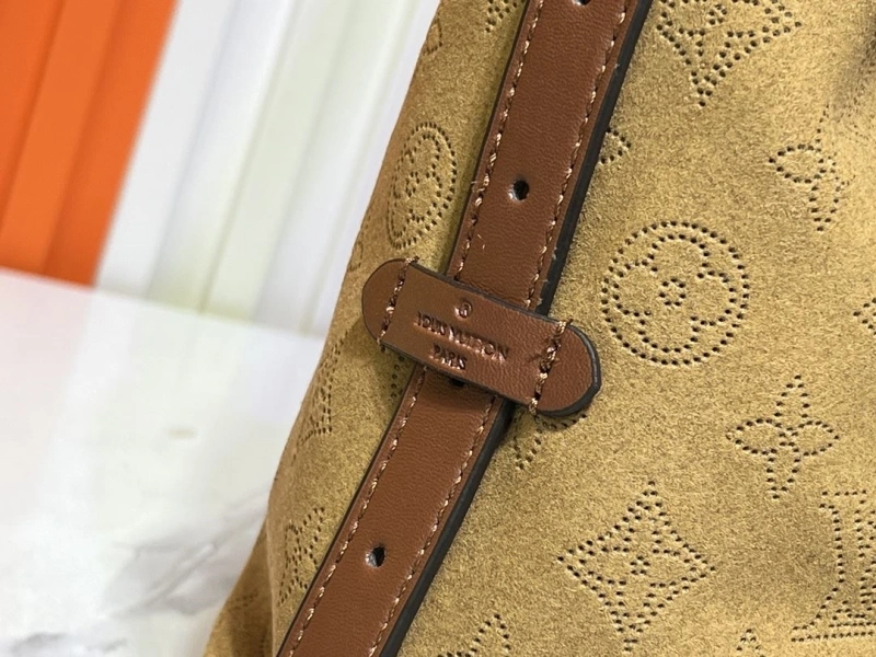 LV Top Handle Bags 4233A-1084