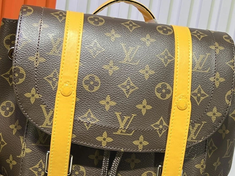 LV Backpacks 4233A-1111