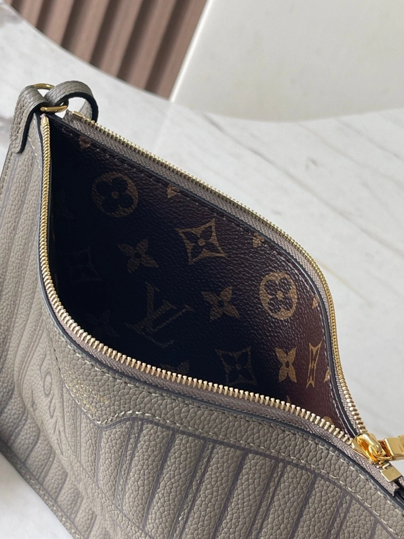 LV Shopping Bags 4233A-1194