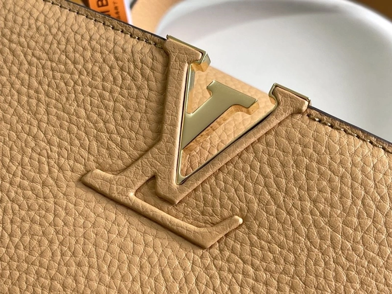 LV Capucines Bags 4233A-1229