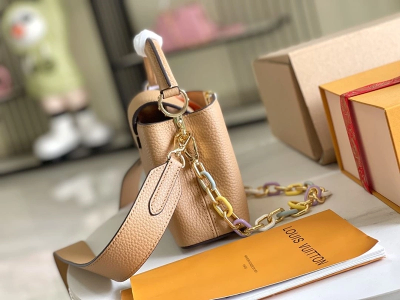 LV Capucines Bags 4233A-1230