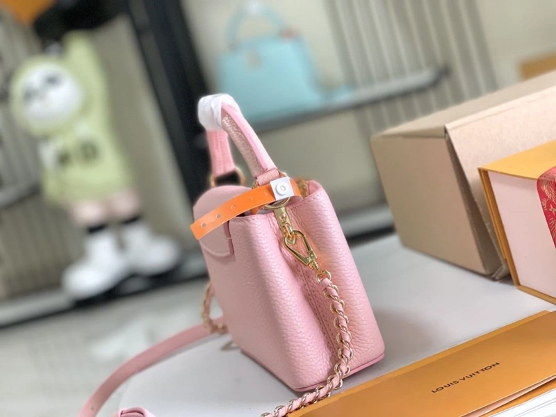 LV Capucines Bags 4233A-1236