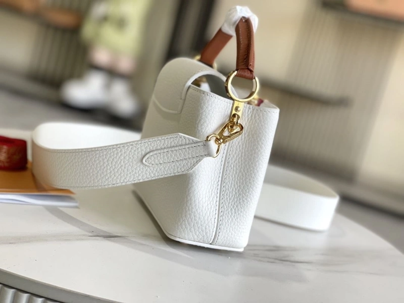 LV Capucines Bags 4233A-1252