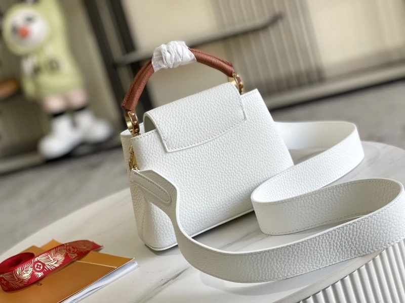 LV Capucines Bags 4233A-1252