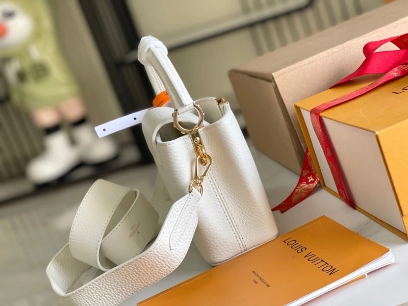 LV Capucines Bags 4233A-1256