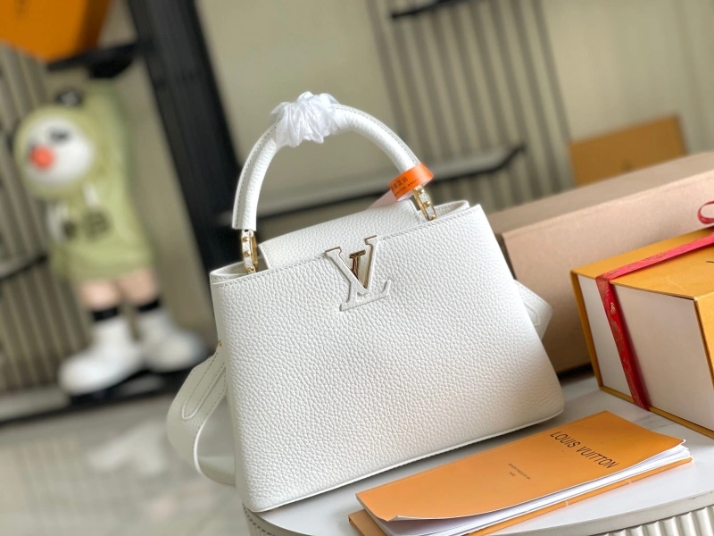 LV Capucines Bags 4233A-1257