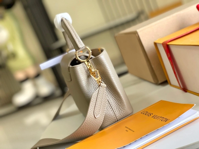 LV Capucines Bags 4233A-1258