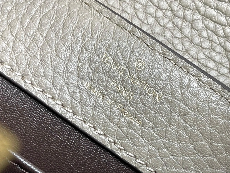 LV Capucines Bags 4233A-1266