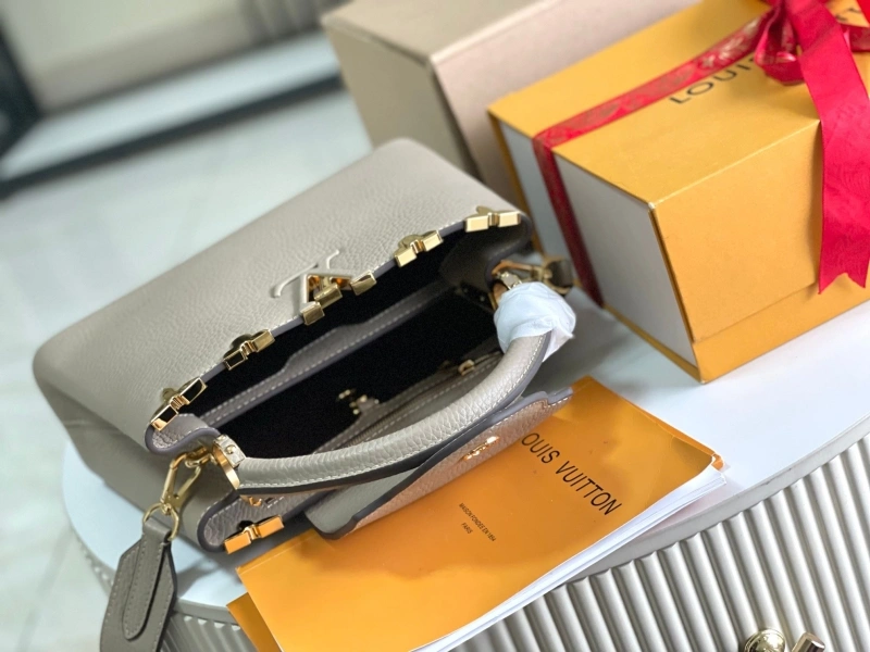 LV Capucines Bags 4233A-1267