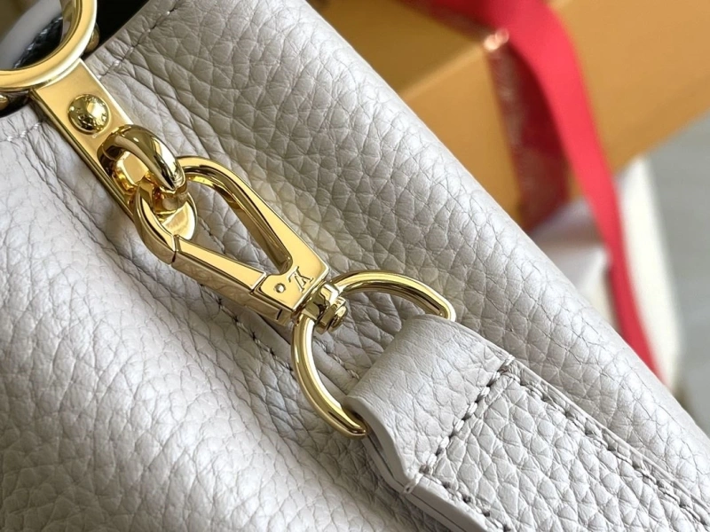 LV Capucines Bags 4233A-1268