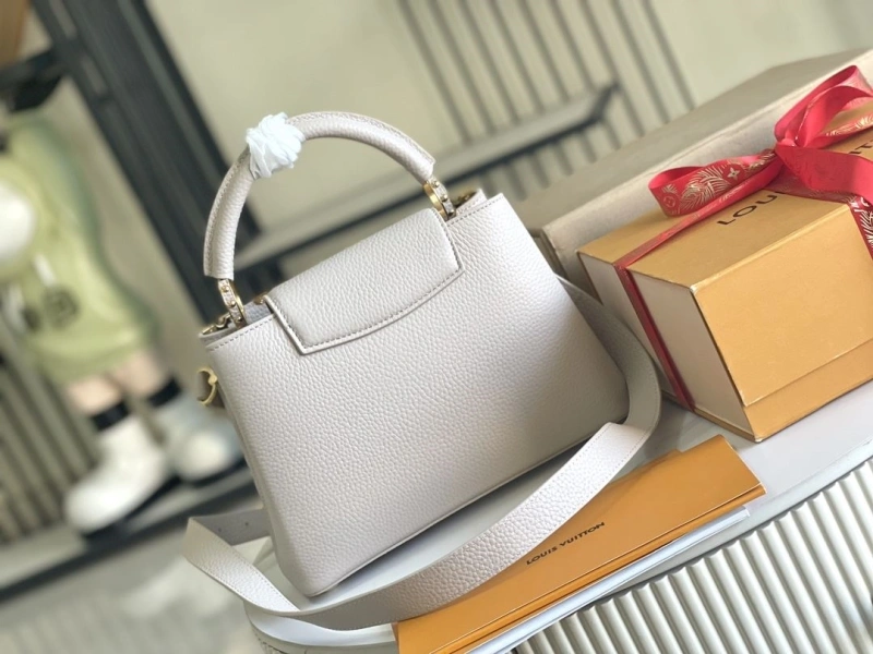 LV Capucines Bags 4233A-1269