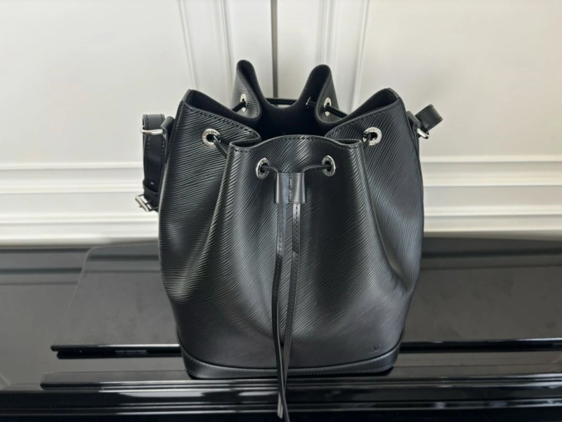 LV Bucket Bags 4233A-1481