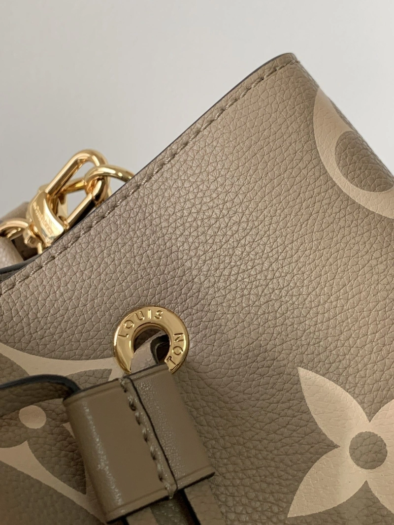LV Bucket Bags 4233A-1554