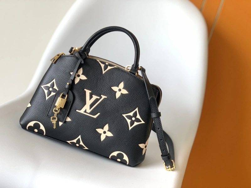 LV Top Handle Bags 4233A-1559
