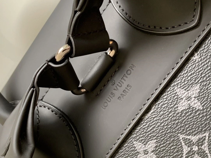 LV Backpacks 4233A-1711