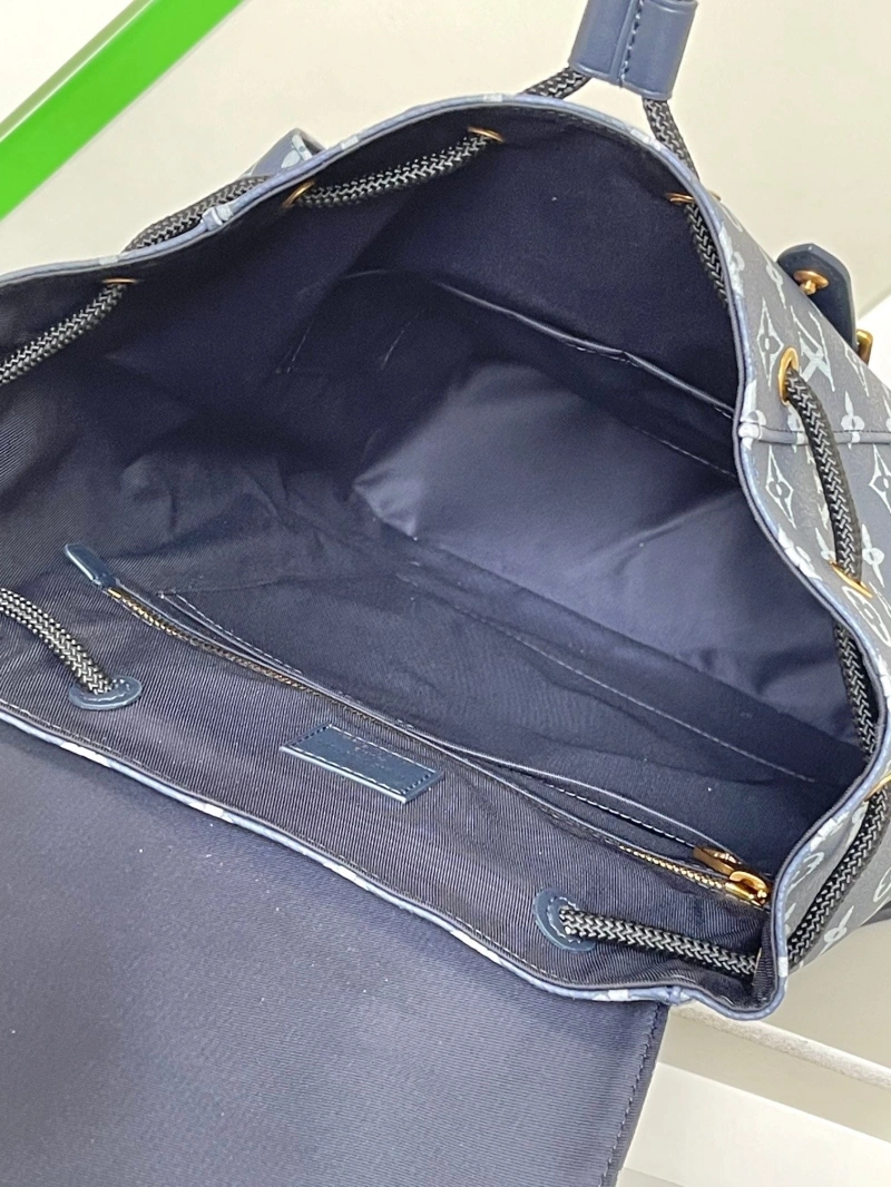 LV Backpacks 4233A-1748