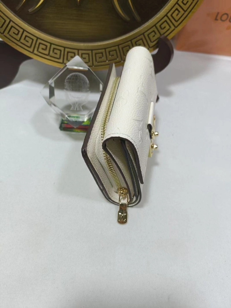 LV Wallets 4233A-2037