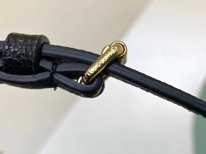 LV Bucket Bags 4233D-0006