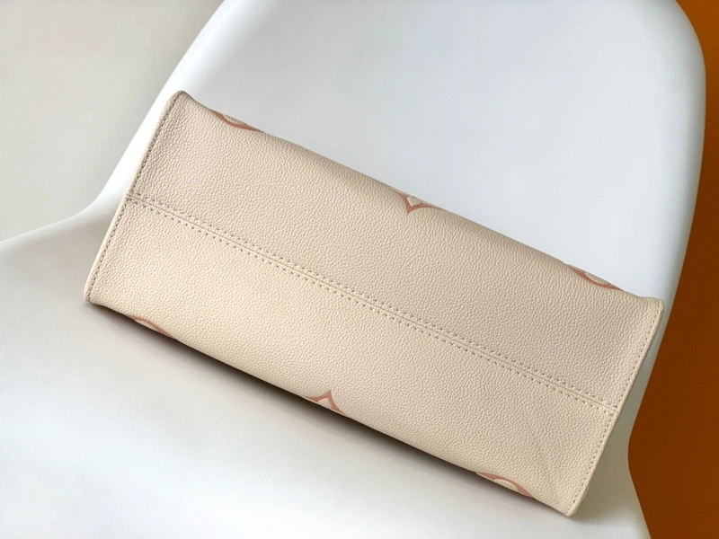 LV Shopping Bags 4233D-0015