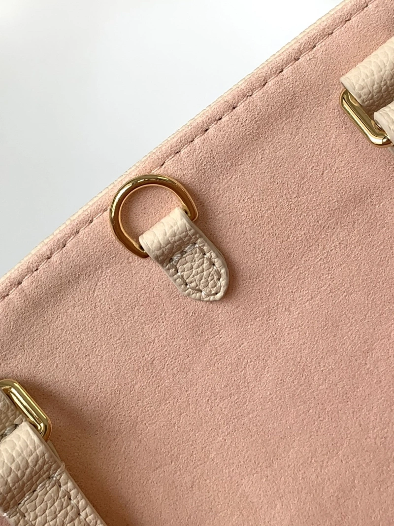 LV Shopping Bags 4233D-0015