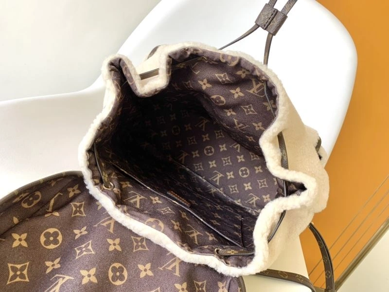 LV Backpacks 4233F-0037