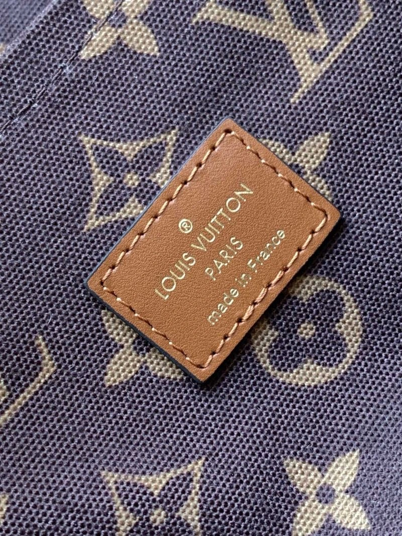 LV Backpacks 4233F-0037