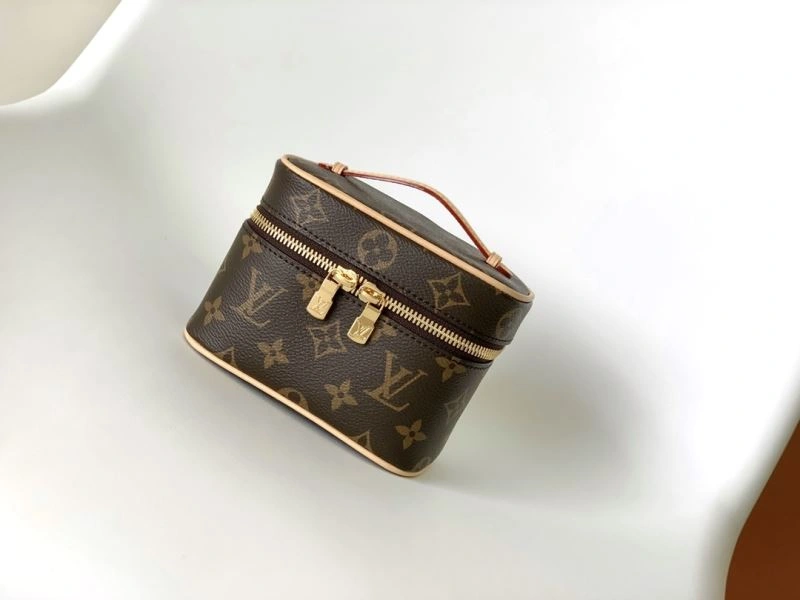 LV Cosmetic Bags 4233F-0104