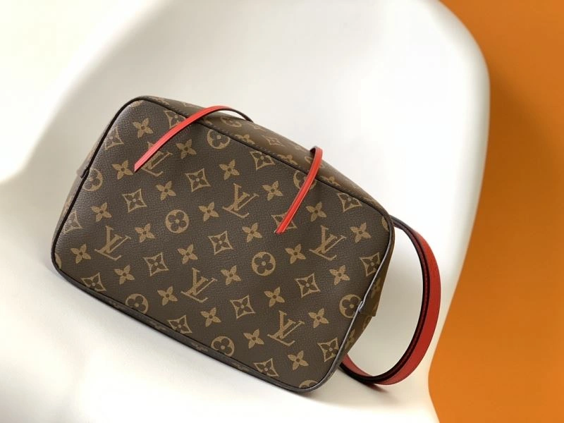 LV Bucket Bags 4233F-0108