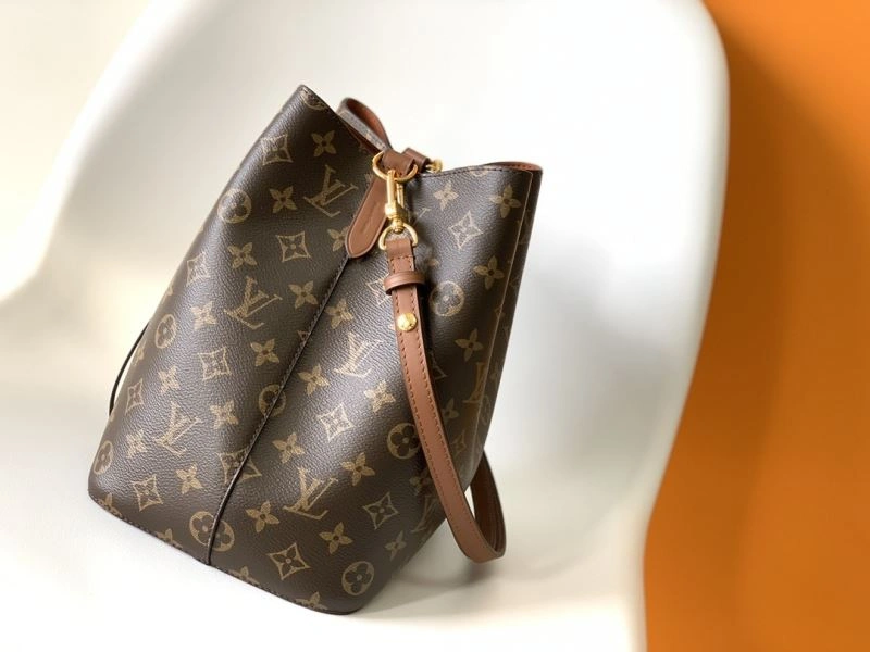 LV Bucket Bags 4233F-0109