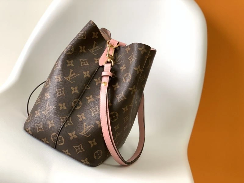 LV Bucket Bags 4233F-0110