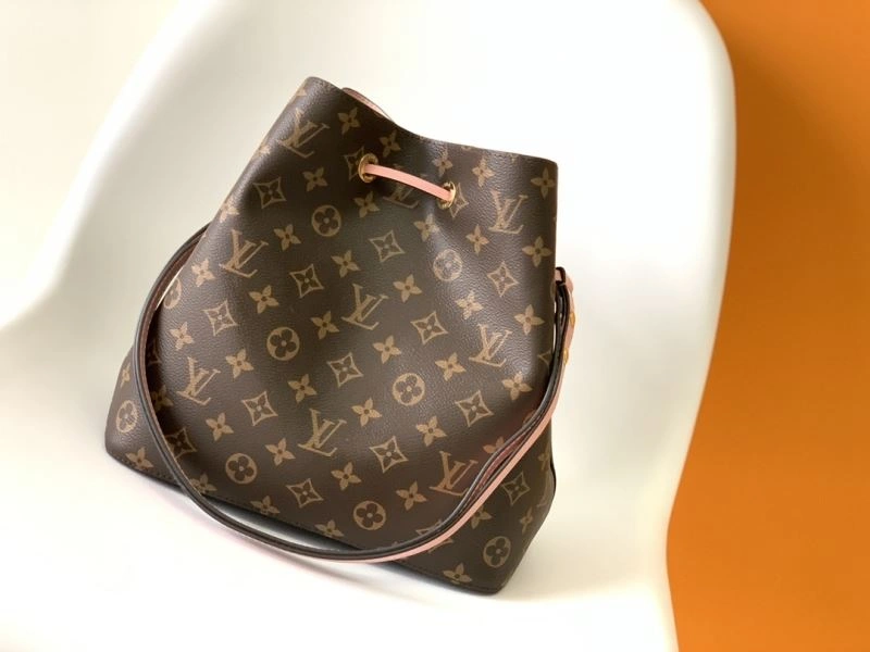 LV Bucket Bags 4233F-0110