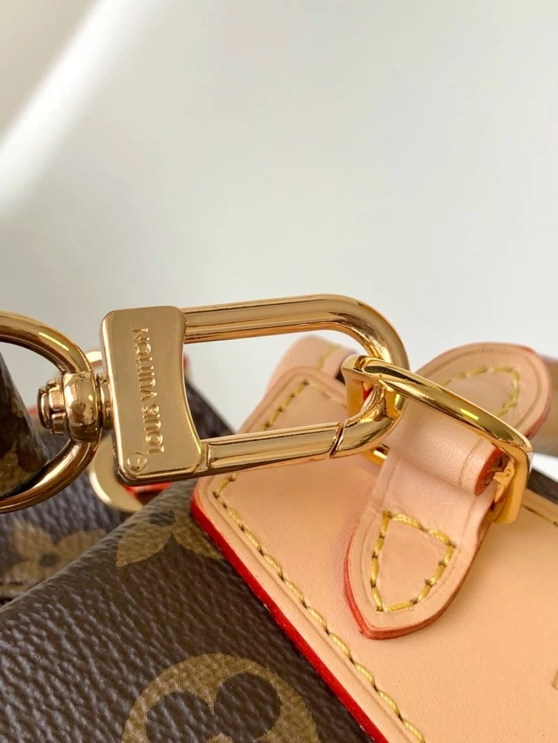 LV Backpacks 4233F-0165