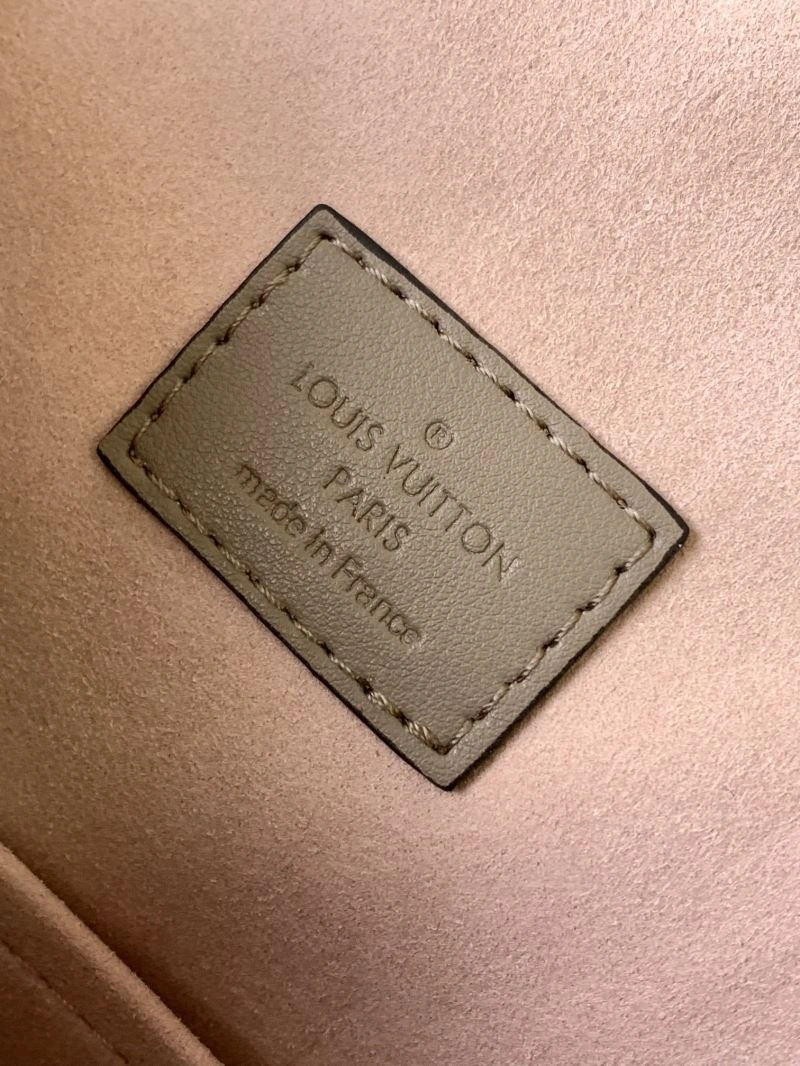 LV Backpacks 4233F-0169