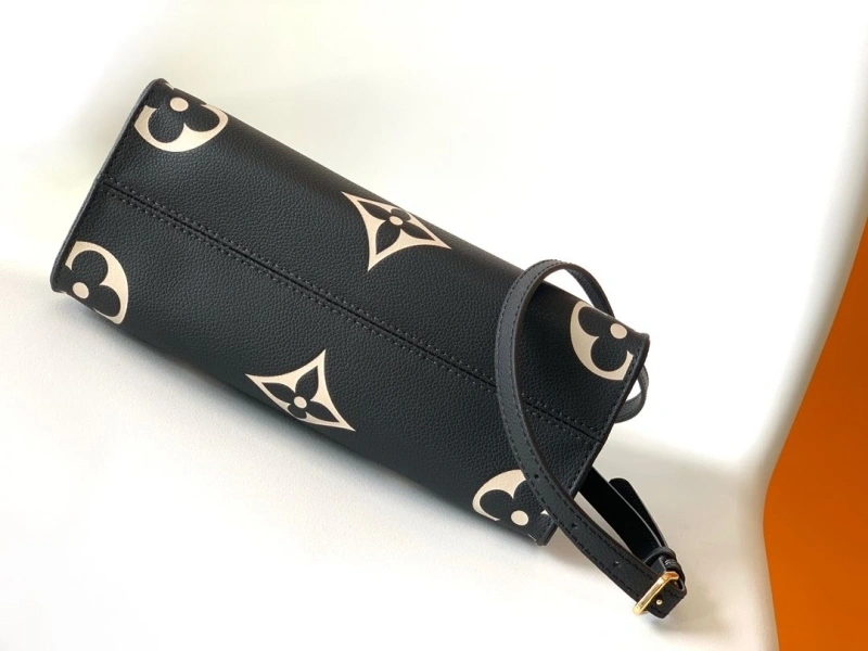 LV Shopping Bags 4233G-0083