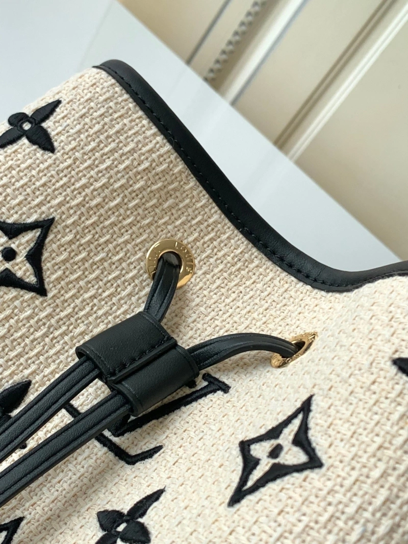 LV Bucket Bags 4233G-0107