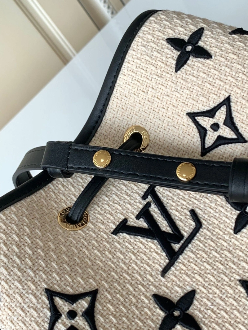 LV Bucket Bags 4233G-0107