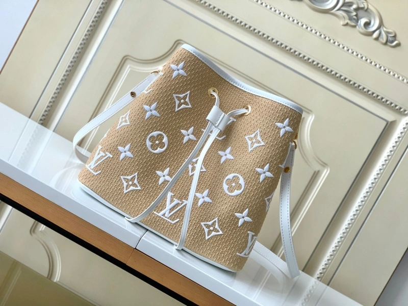 LV Bucket Bags 4233G-0108