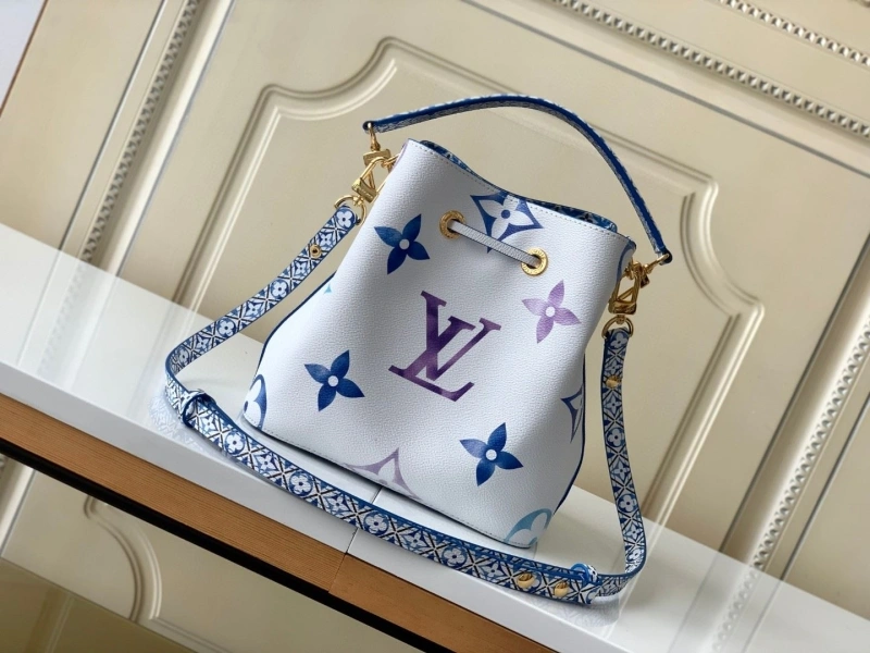LV Bucket Bags 4233G-0123