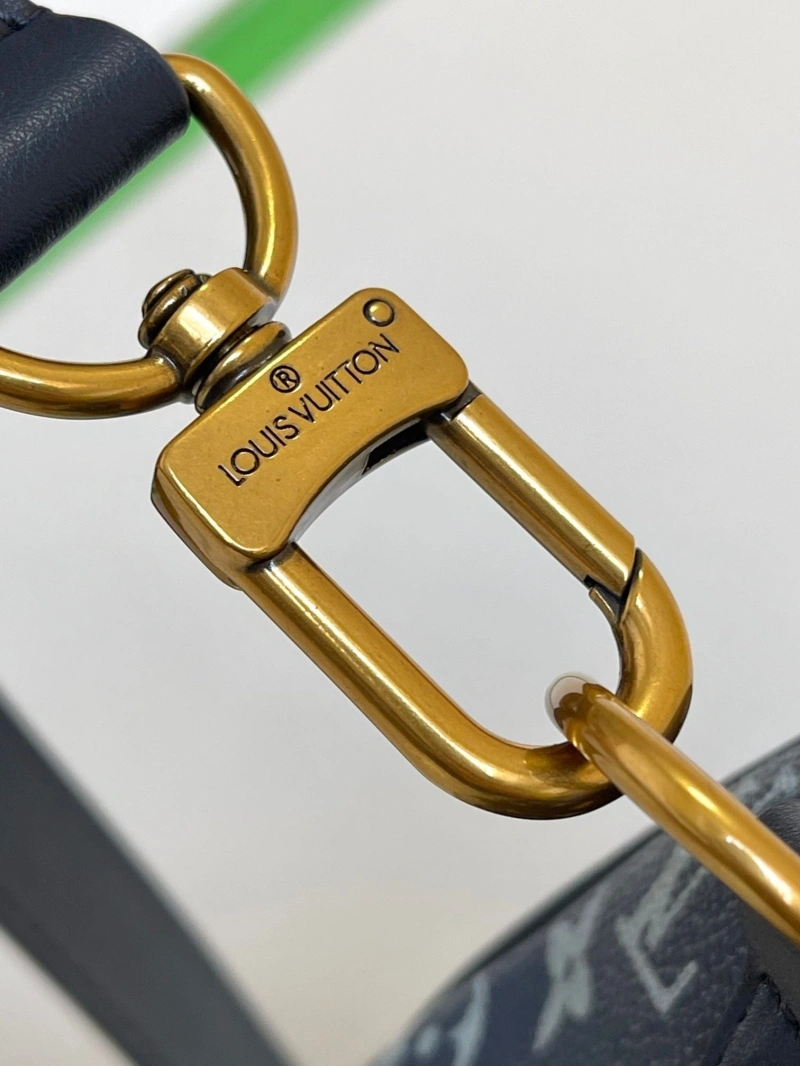 LV Travel Bags 4233G-0144