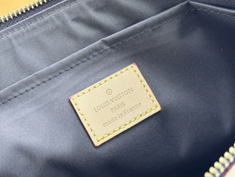 LV Wallets 4233G-0394