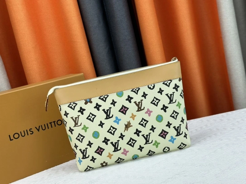 LV Wallets 4233G-0395