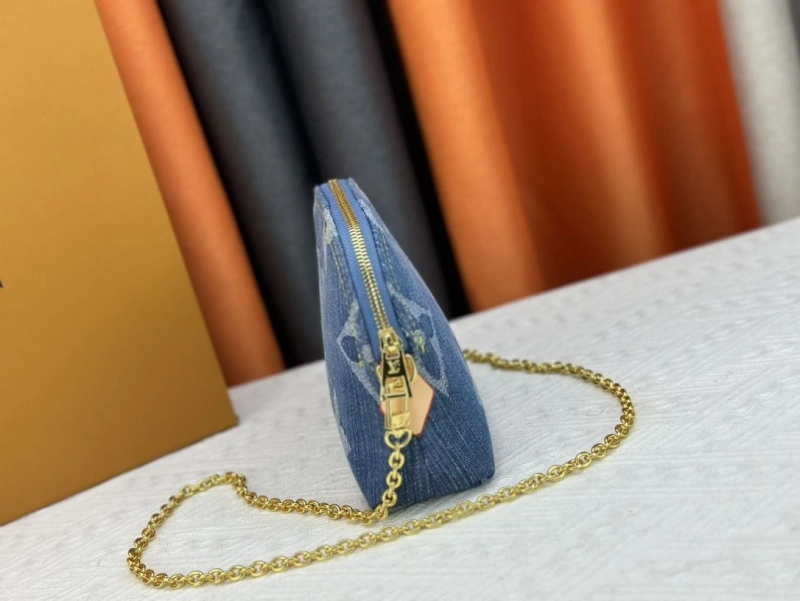 LV Clutch Bags 4233G-0443