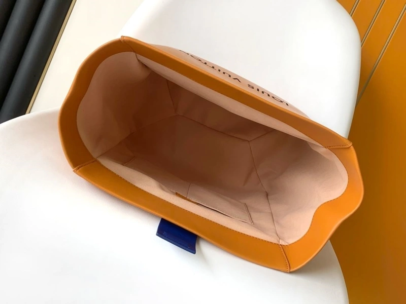 LV Clutch Bags 4233G-0871