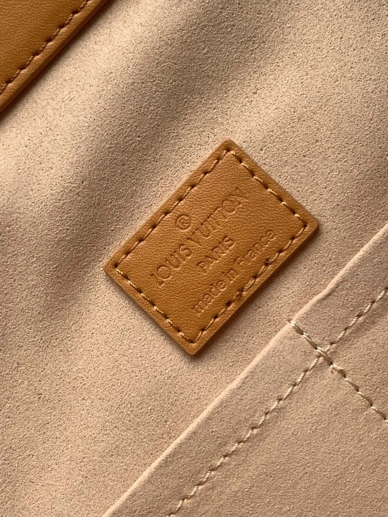 LV Clutch Bags 4233G-0871