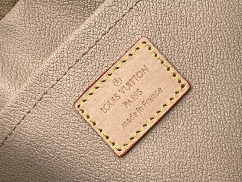 LV Cosmetic Bags 4233G-1063