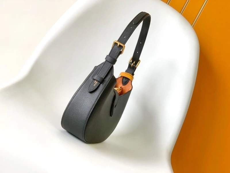 LV Top Handle Bags 4233H-0162