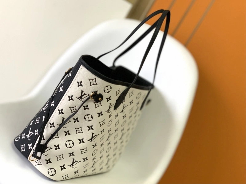 LV Shopping Bags 4233H-0283